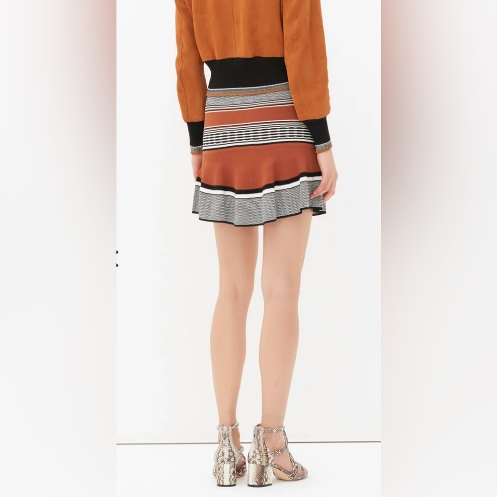 Sandro Jupe Jella Striped Ribbed Mini Skirt with a ruffle hem in brown - Picture 7 of 9